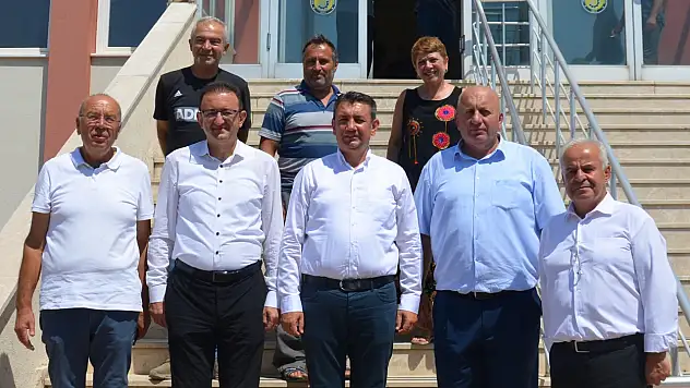 CHP'li Milletvekillerinden Seydişehir esnafına ziyaret: 'Konya'da tarım bitme noktasına gelecektir'