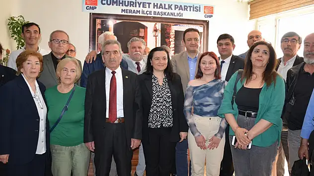 CHP Meram toplantısında, iktidar hedeflendi