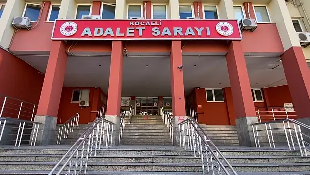 'Cinler kan istiyor' dediler, 130 bin lirasını aldılar!