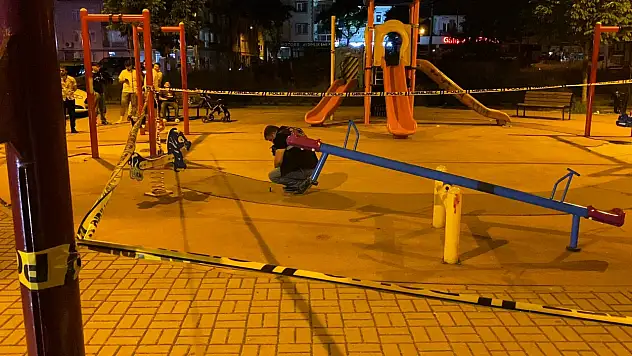 Çocuk parkına silahlı saldırı! 10 kişi yaralı