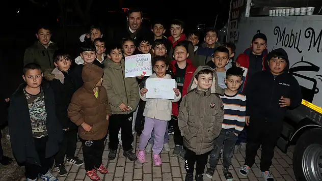 Çocuklardan Başkan Kılca'ya sürpriz