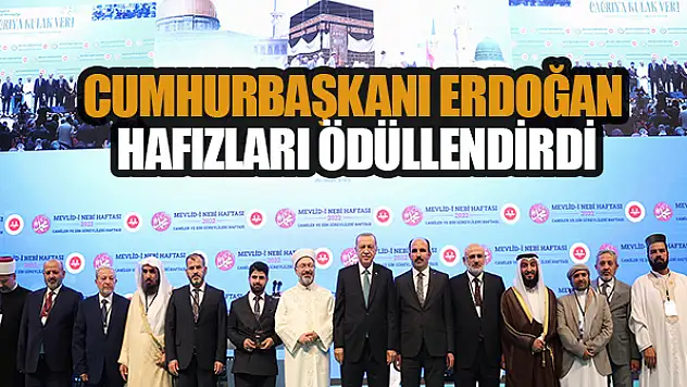 Cumhurbaşkanı Erdoğan hafızları ödüllendirdi