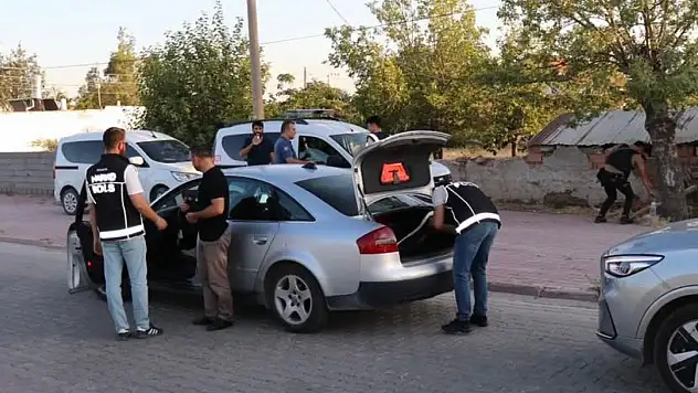 Çumra'da uyuşturucuya geçit yok: 5 tutuklama!