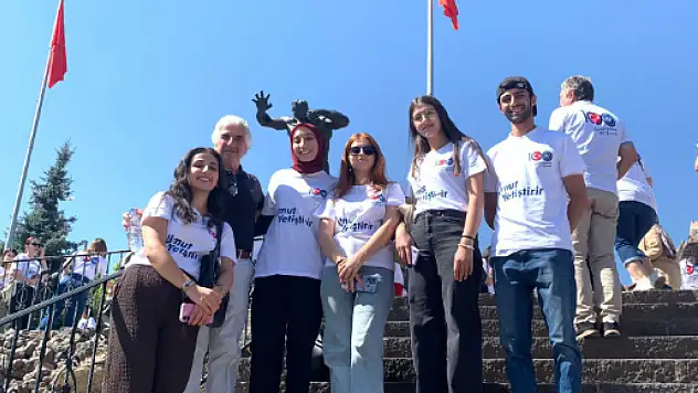 ÇYDD, 30 Ağustos'u coşkuyla kutladı!