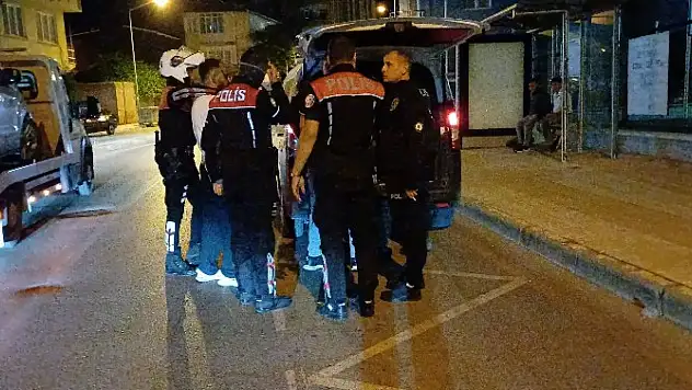 Şüphe üzerine durduruldu! Kiralık araçtan bakın ne çıktı