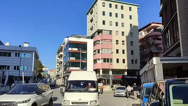 Denizli'de meydana gelen 5.1 şiddetindeki depremin görüntüleri ortaya çıktı