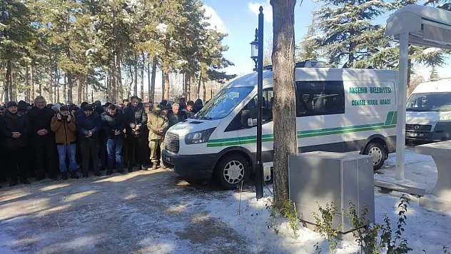 Depremde hayatını kaybeden 8 kişi Konya'da defnedildi