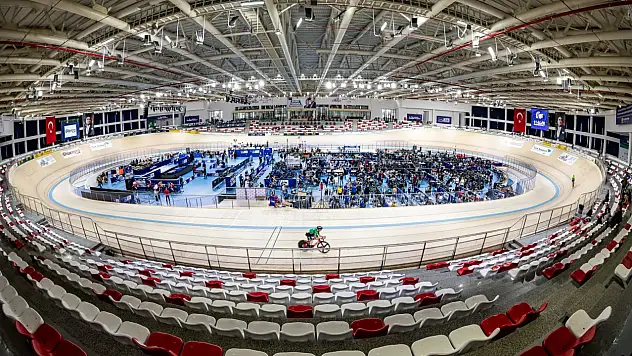 Dev organizasyon Konya'da başladı: Avrupa'nın en iyileri velodromda