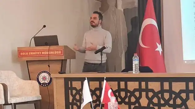 Dolandırıcılık yöntemleri kitap oldu!