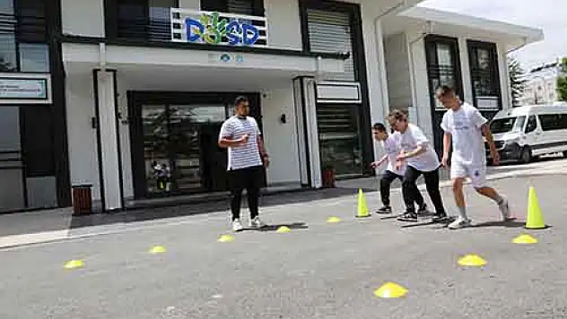 DOSD'un özel çocukları Konya Maratonuna sıkı hazırlanıyor!
