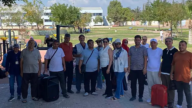 Dünya Görmeyenler Derneği'nden Mersin'de anlamlı kamp