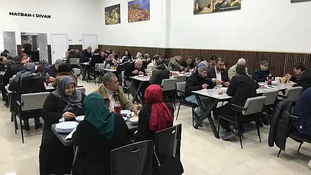 Dünya Görmeyenler Derneği'nden birlik ve dayanışma iftarı