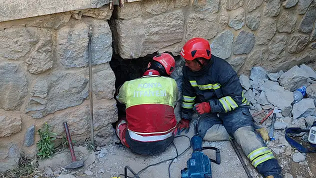 Duvarların arasında mahsur kaldı! Konya'da 9 saatlik kurtarma operasyonu