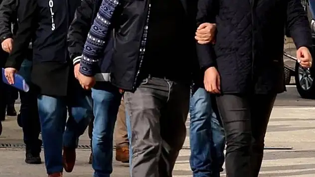 Edirne'de uyuşturucu operasyonlarında 20 zanlı yakalandı