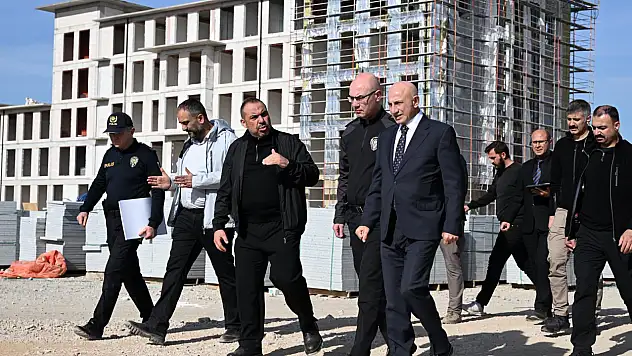 EGM Daire Başkanı Canbolat'tan Müdür Yüksek'e ziyaret: Yeni hizmet binası incelendi