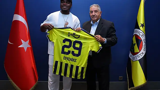 Emmanuel Emenike Fenerbahçe'de! Emmanuel Emenike kimdir? Emmanuel Emenike nereli? Emmanuel Emenike kaç yaşında?