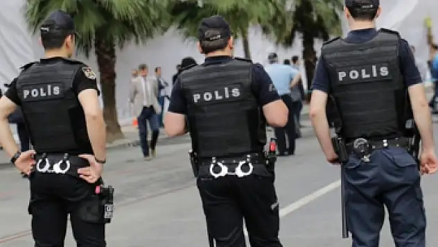 Emniyet Genel Müdürlüğü,  'Polisler iş bırakacak' iddialarını yalanladı!