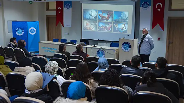 Ergan NEÜ'lü öğrencilere konferans verdi