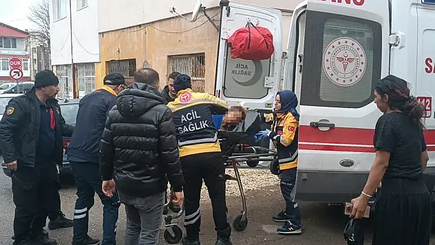Eşine dehşeti yaşattı: Dört yerinden bıçaklayıp eve kilitledi