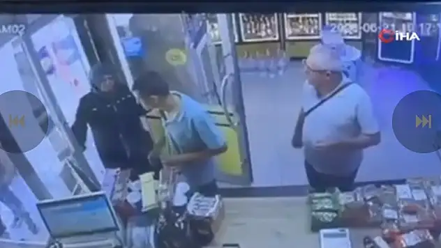 Eşini öldürecekti: Silah tutukluk yaptı...