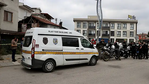 Eski eşini silahla yaraladı, gözaltına alındı!