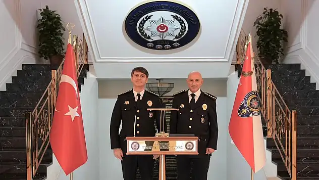 Konya'nın eski ve yeni emniyet müdürleri başkentte bir araya geldi