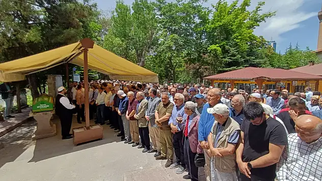 Esmahan Güçlü hayatını kaybetti! Güçlü ailesinin acı günü!