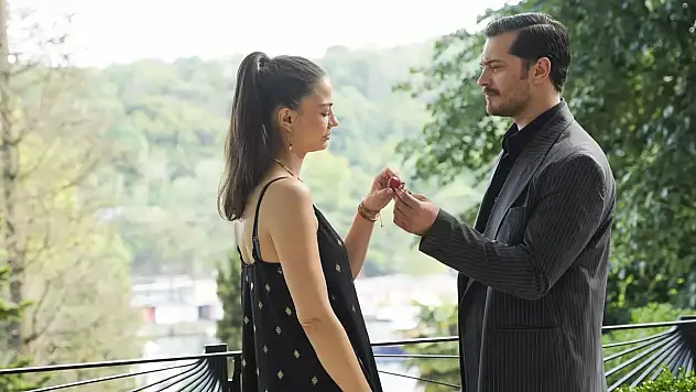 Eşref Rüya son bölüm tek parça izle! Kanal D dizi ekranıyla Eşref Rüya 11. bölüm kesintisiz izle