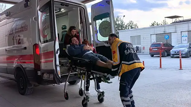 Fabrikada korkutan kaza: 600 kiloluk silindirin altında kaldı