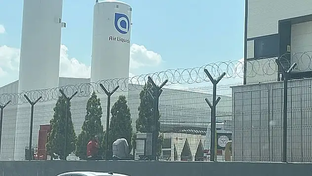 Fabrikada sızan gazdan etkilenen 2 işçi hayatını kaybetti