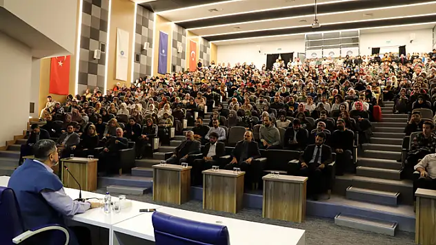 Fatih Çıtlak, NEÜ'de Öğrencilere Tasavvufu Anlattı