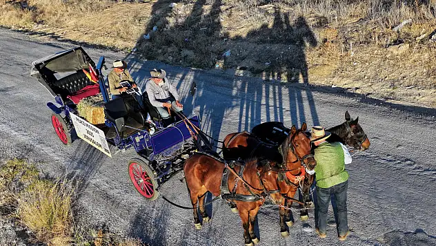 Faytonlu barış elçileri Konya'ya ulaştı