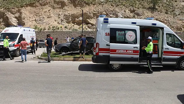 Feci trafik kazası: 3'ü çocuk 6 yaralı