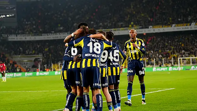 Fenerbahçe 3. kez ilk yarıda 3 gol attı! Konyaspor'un ardından Gençlerbirliği'ne de erken darbe