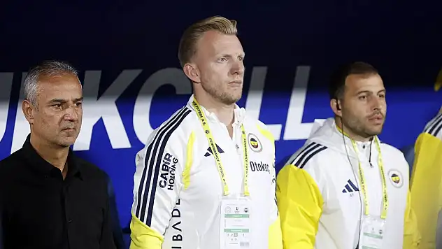 Fenerbahçe'de geçici teknik sorumlu Dirk Kuyt oldu