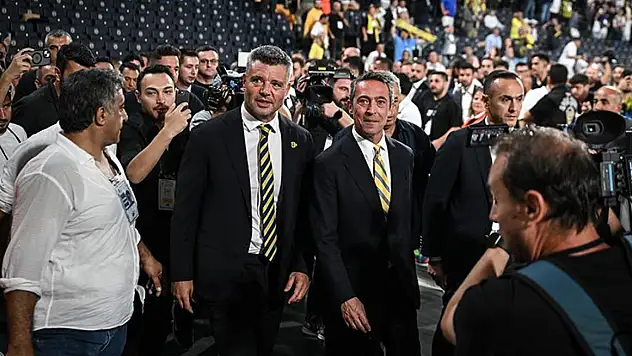 Fenerbahçe'de yeni dönem: Sadettin Saran Başkan seçildi