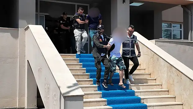 Fuhuş operasyonunda 7 kişi tutuklandı!