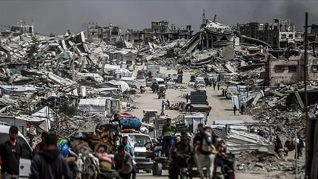 Gazze'de açlık sürerken İsrail Meclisi'nde sürgün planı görüşüldü