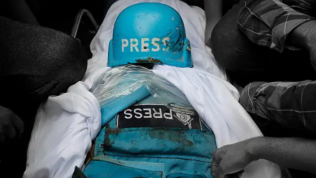 Gazze'ye düzenlenen saldırıda bir gazeteci daha hayatını kaybetti