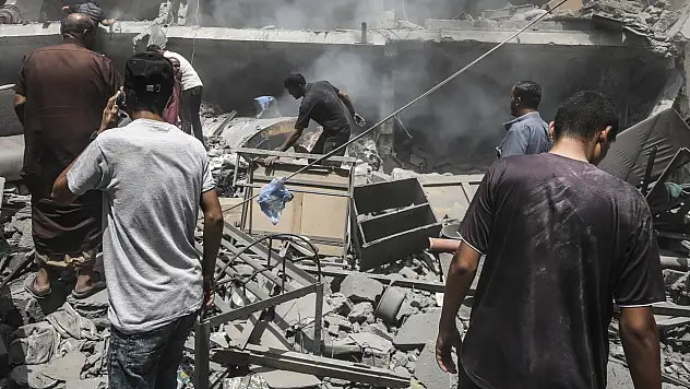 Gazze'ye yönelik saldırılar devam ediyor!