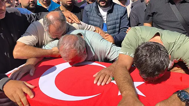 Gemi faciasında hayatını kaybeden Mahmut Demir'e kardeşinden yürek yakan veda