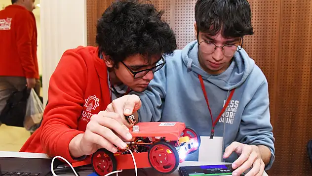 Genç beyinler teknolojiyi Karatay'da üretecek: ROBOFEST KONYA için geri sayım