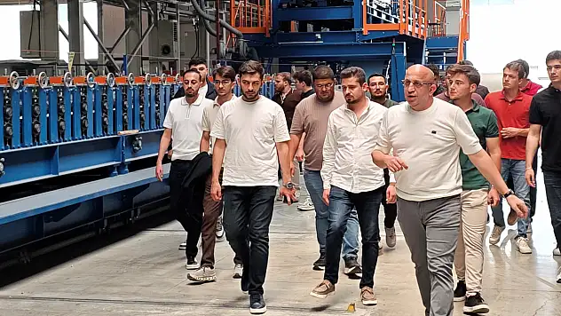 Genç KOMÜT, MEKPAN Panel'in üretim tesisini inceledi