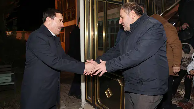 Gençlerle iftar, mahalleyle teravih: Başkan Kılca Ramazan boyunca sahada