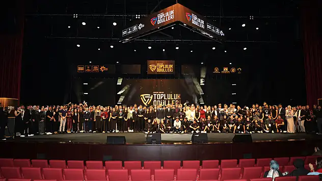 Gençlik Meclisi topluluk ödülleri sahiplerini buldu