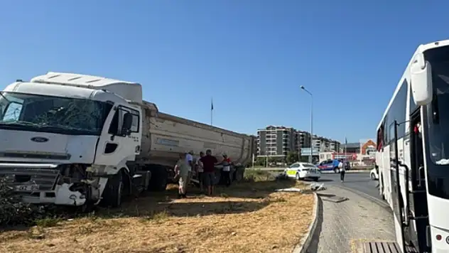 Geziye çıkan yolcular facia yaşadı!