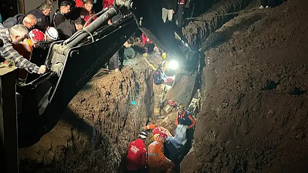 Göçük altında kalan kardeşlere acı veda!