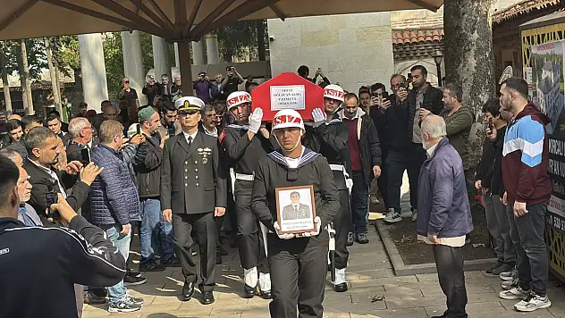 Görev başında hayatını kaybeden Uzman Çavuş Oğuzcan Alma son yolculuğuna uğurlandı