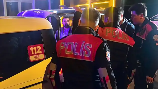 Gözü dönen 16 yaşındaki genç ninesini bıçakladı!