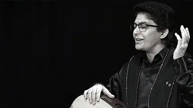 Güler Duman Konya'da sevenleriyle buluşuyor